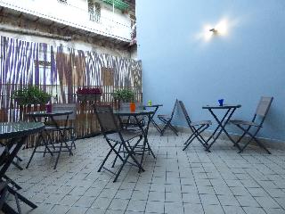 B&B Monteoliveto 33, Naples