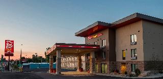 Red Roof PLUS+ & Suites Malone