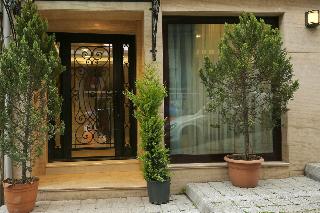 Artika Hotel