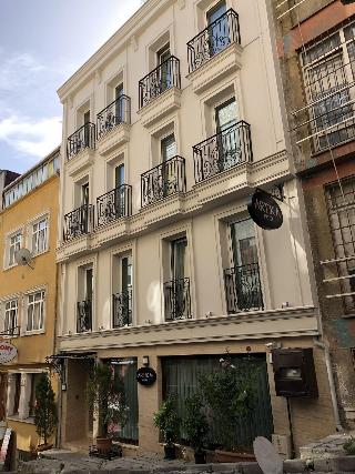 Artika Hotel