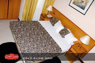 Room Room
