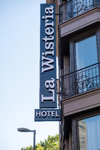 La Wisteria Boutique Hotel