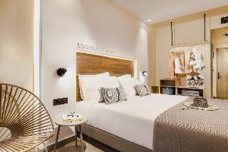 Carian Hotel