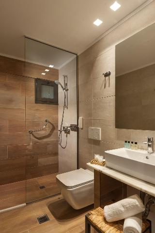 Carian Hotel