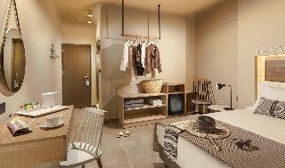 Carian Hotel