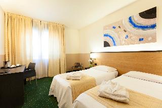 King Hotel, Milan