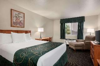 1 Queen Bed Non-Smoking
