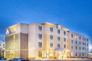 Days Inn & Suites By Wyndham Kearney