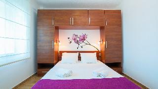 Room Room