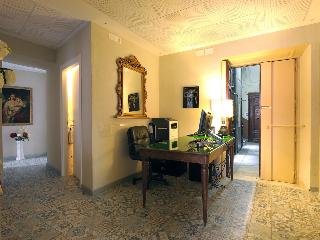 Angioino B&B & Spa, Naples