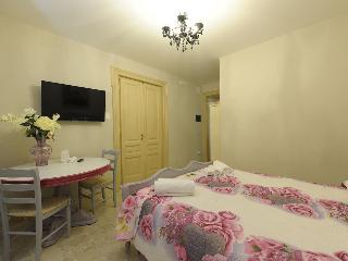 Angioino B&B & Spa, Naples