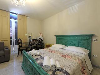 Angioino B&B & Spa, Naples