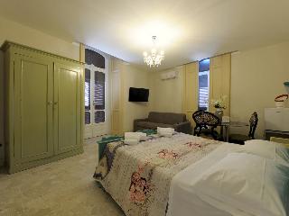 Angioino B&B & Spa, Naples