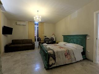 Angioino B&B & Spa, Naples