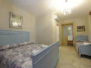 Angioino B&B & Spa, Naples
