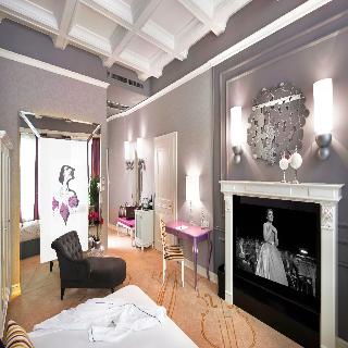 Aria Hotel Budapest by Library Hotel Collection