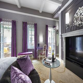 Aria Hotel Budapest by Library Hotel Collection
