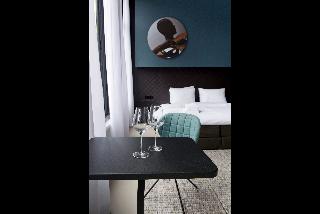 Ph Oosteinde, Amsterdam and vicinity