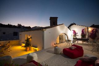 Palazzo de Noha, Puglia