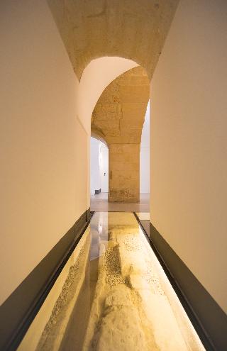 Palazzo de Noha, Puglia