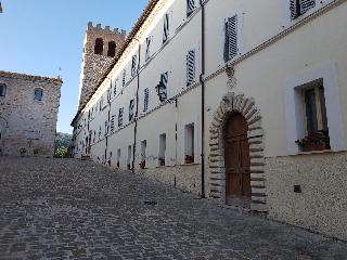 Domus Ecclesiae, Assisi