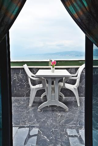 61 Park Otel