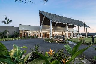 Pullman Nadi Bay Resort and Spa Fiji
