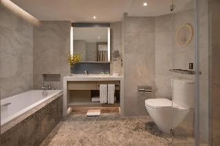 1 King Bed 1 Bedroom Suite Living Area
