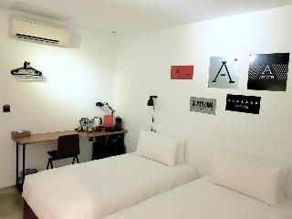 Room:TWN.ST