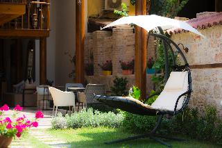 Char Me Boutique hotel