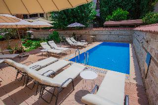 Char Me Boutique hotel