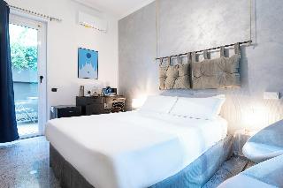 B&B Too Cute 2b Str8, Milan