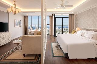 SUITE WITH VIEWS