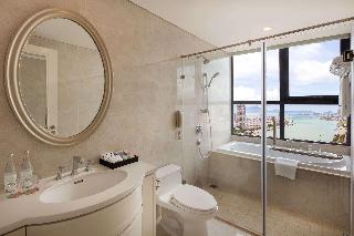 SUITE WITH VIEWS