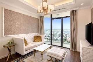 SUITE WITH VIEWS