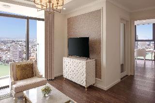 SUITE WITH VIEWS