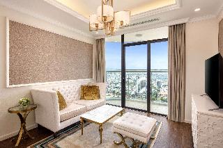 SUITE WITH VIEWS