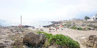 Riva delle donne, Puglia