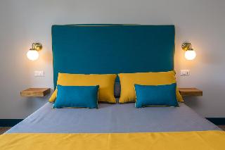 Sorrento Pool &Suites, Sorrento