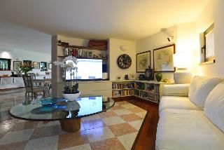 Like Home Boutique Hotel, Bergamo