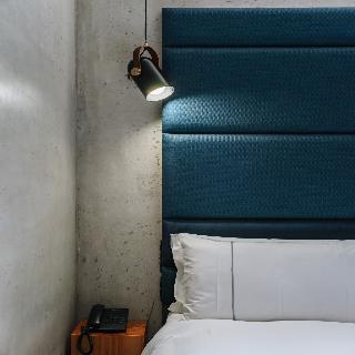 Room:DBL.IN-10