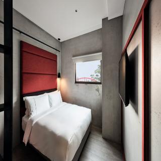 Room:DBL.ST-1