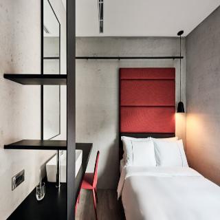 Room:DBL.ST-1