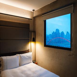 Room:DBL.SU-1