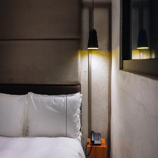 Room:DBL.SU-1