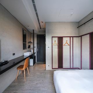 Room:DBL.SU-1