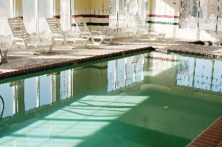 泳池