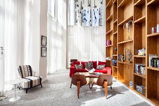 Lincoln Plaza Studio Apartments, Londyn