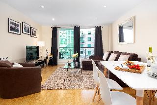 Sublime St. George Wharf Apt. in Vauxhall