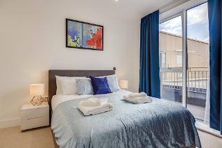 Premium Hounslow Studio Apartments, Londyn